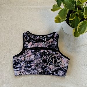 GapFit Peek-a-boo Sports Bra in true indigo size medium